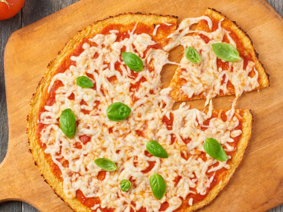 4233838-cauliflower-pizza-crust-from-green-giant-Green-Giant-4x3-1-3c12ae0207884219a578d3c4e29328b0