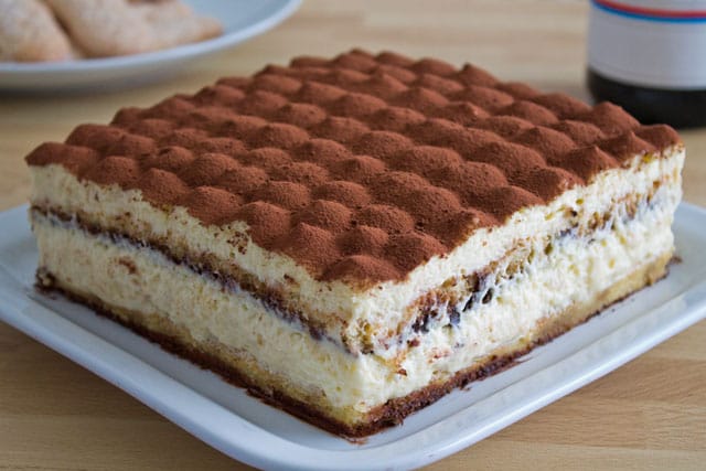 Recipe-Traditional-Tiramisu-01