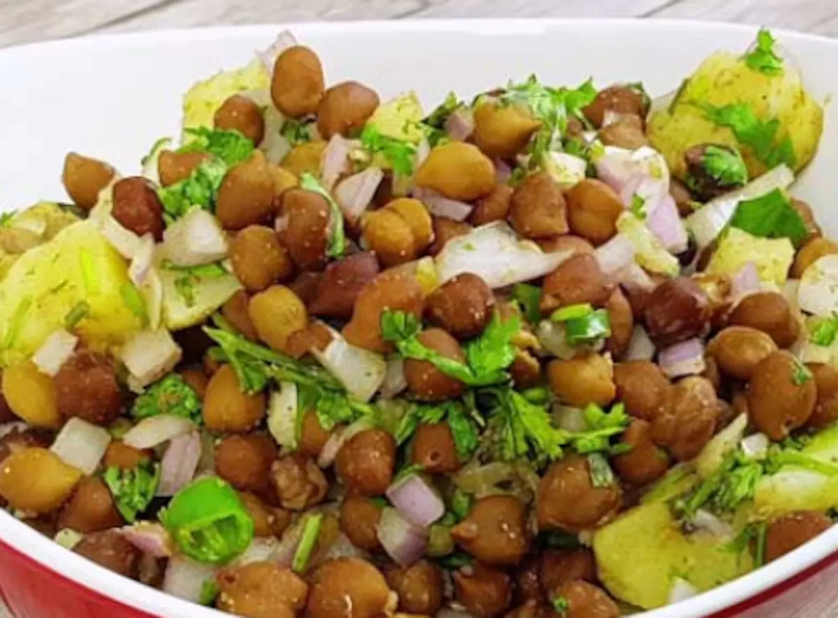 o8ddju78_kala-chana-chaat_625x300_17_January_20